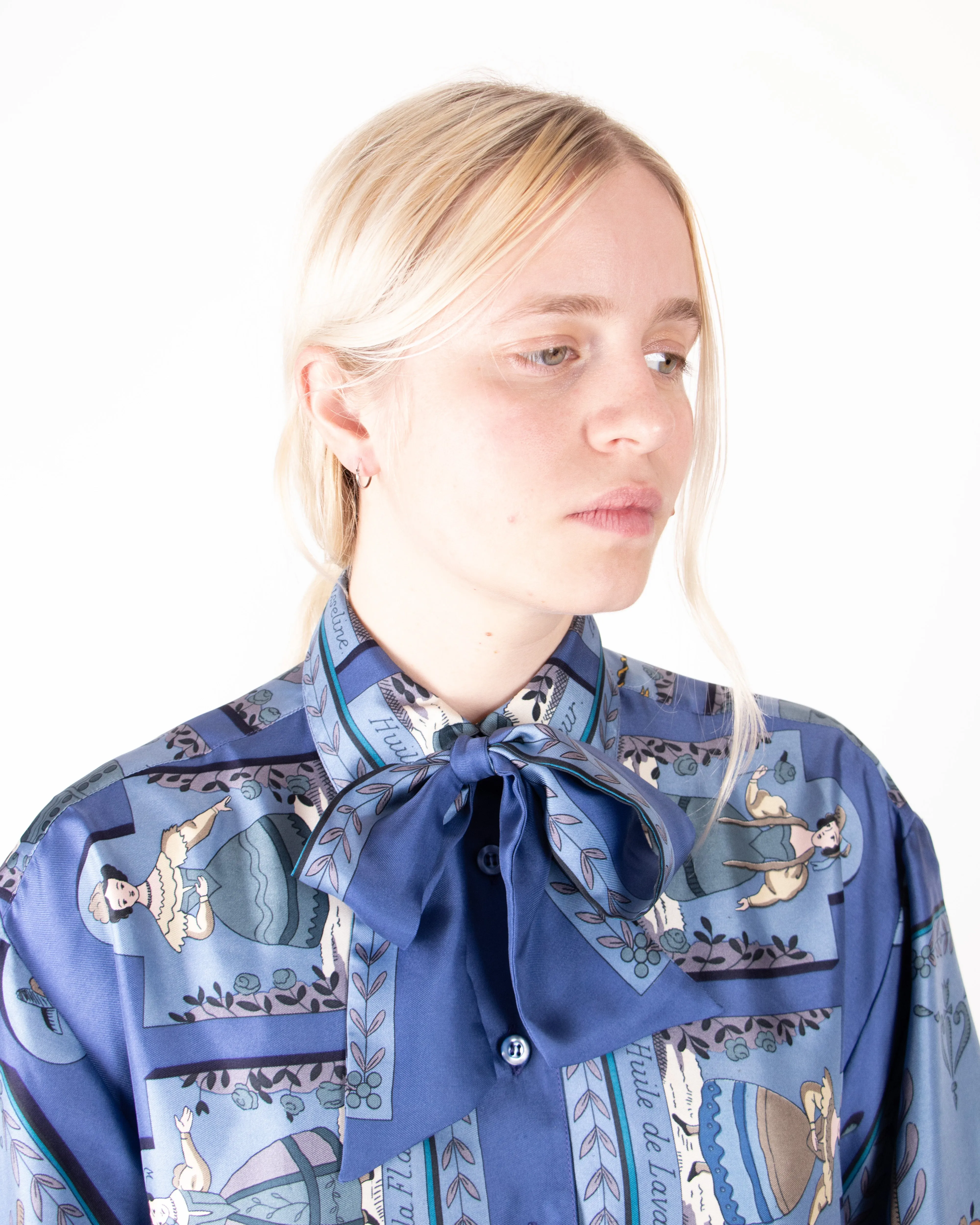 1980s Hermès Blue Flowy Silk Shirt with Additional Bow M