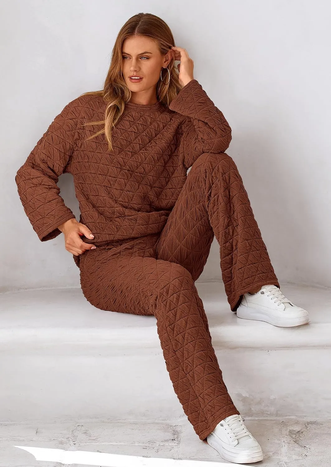 PRETTYGARDEN Women's 2 Piece Outfits Fall Fashion Clothes Quilted Long Sleeve Tops Wide Leg Pants Matching Lounge Sets